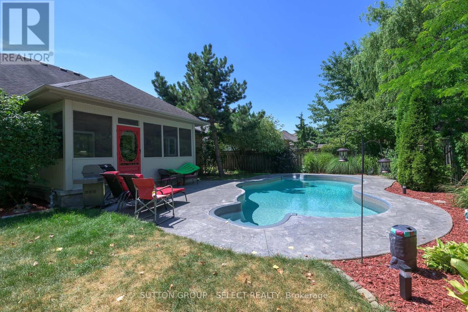 109 Willow Ridge, Middlesex Centre, Ontario  N0M 2A0 - Photo 6 - X12319299
