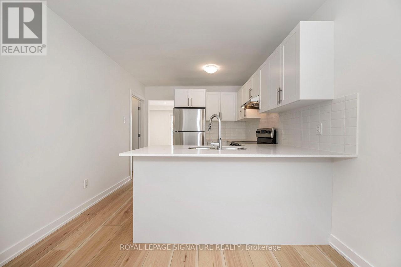 Property at 81 WOODMAN DRIVE N image 2