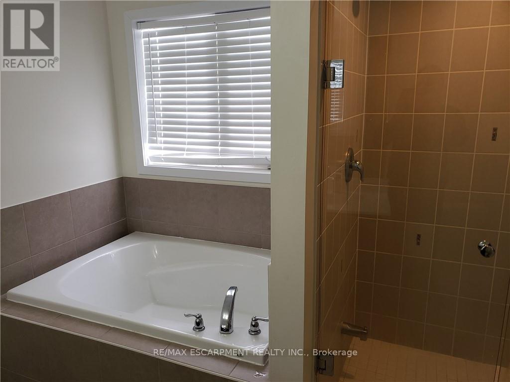 36 Aldgate Avenue, Hamilton, Ontario  L8J 1X5 - Photo 27 - X12319275