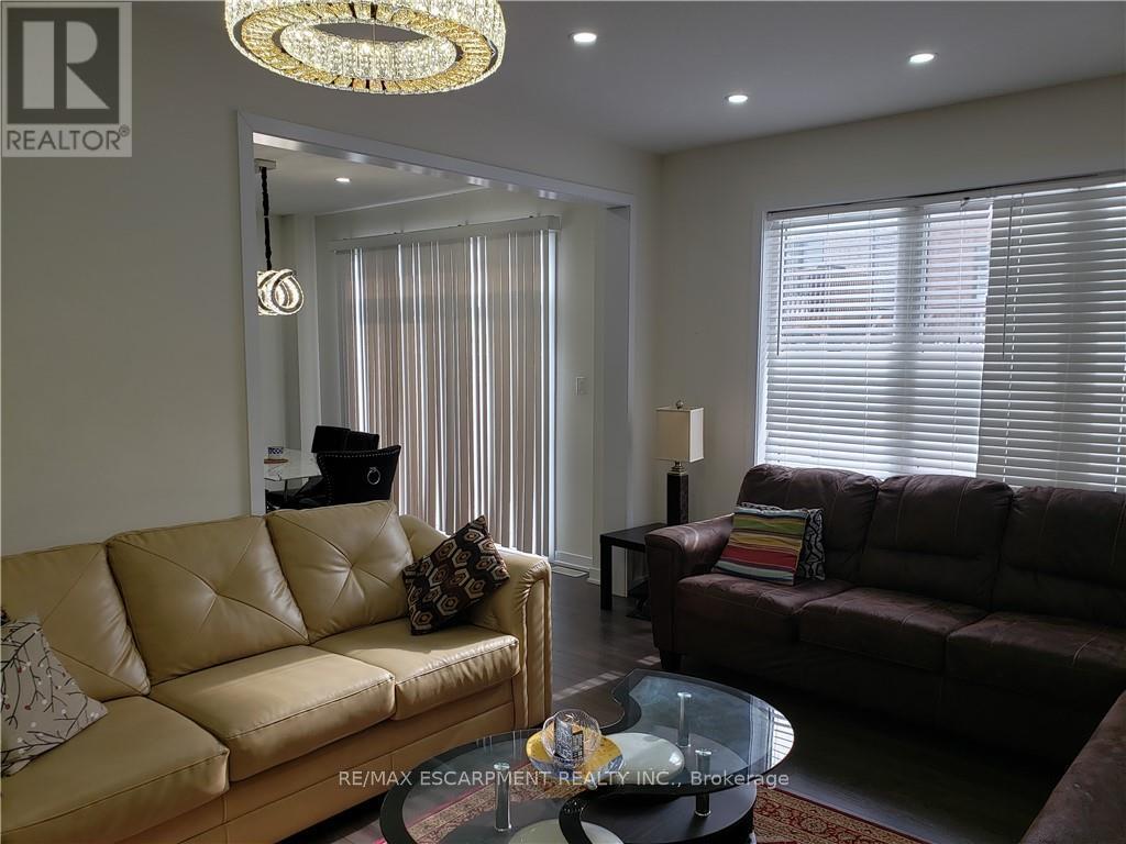 36 Aldgate Avenue, Hamilton, Ontario  L8J 1X5 - Photo 9 - X12319275