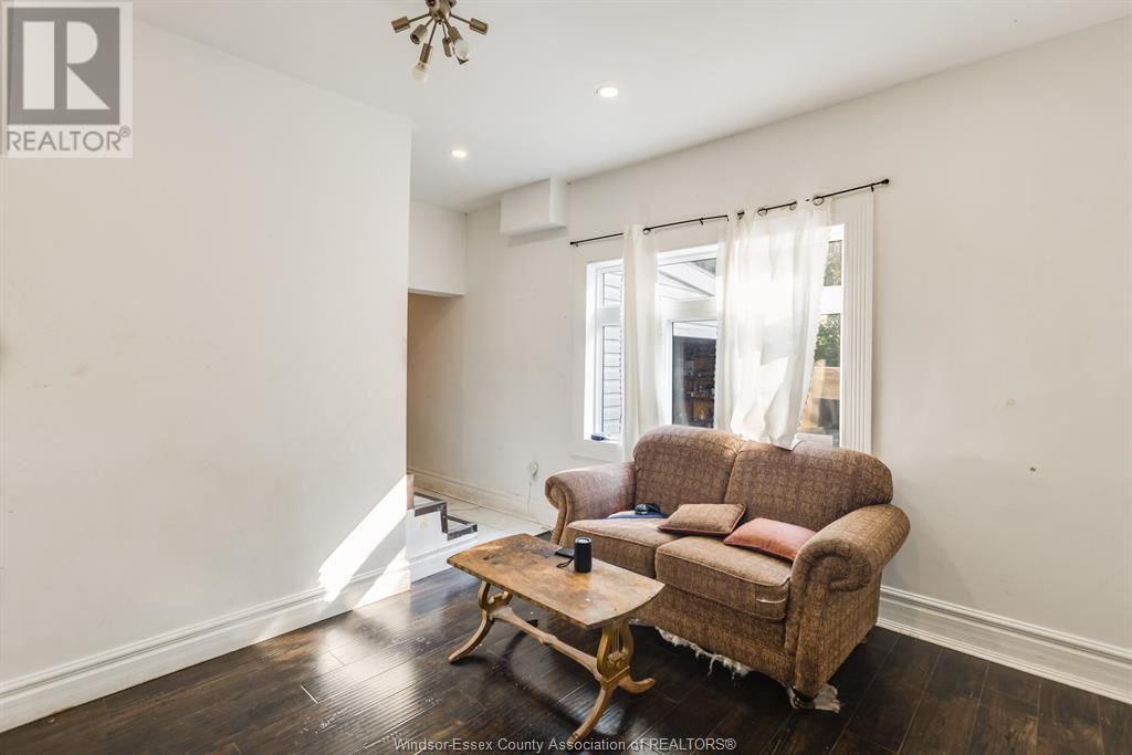868 Tuscarora, Windsor, Ontario  N9A 3M8 - Photo 7 - 25019501