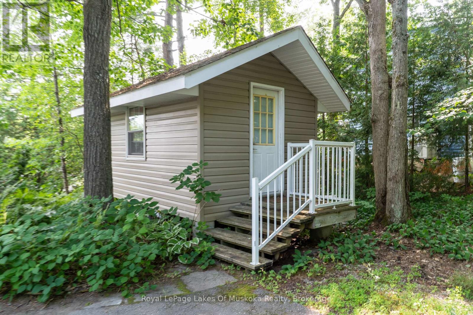 49 Pinetree Road, Gravenhurst, Ontario  P1P 1R2 - Photo 28 - X12204541