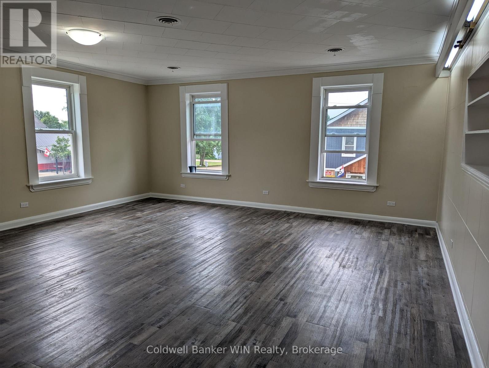 1 Geddes Street E, Minto, Ontario  N0G 1M0 - Photo 4 - X12293416