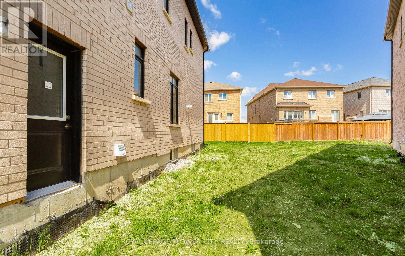 44 Royal Fern Crescent, Caledon, Ontario  L7C 4H1 - Photo 44 - W12313085