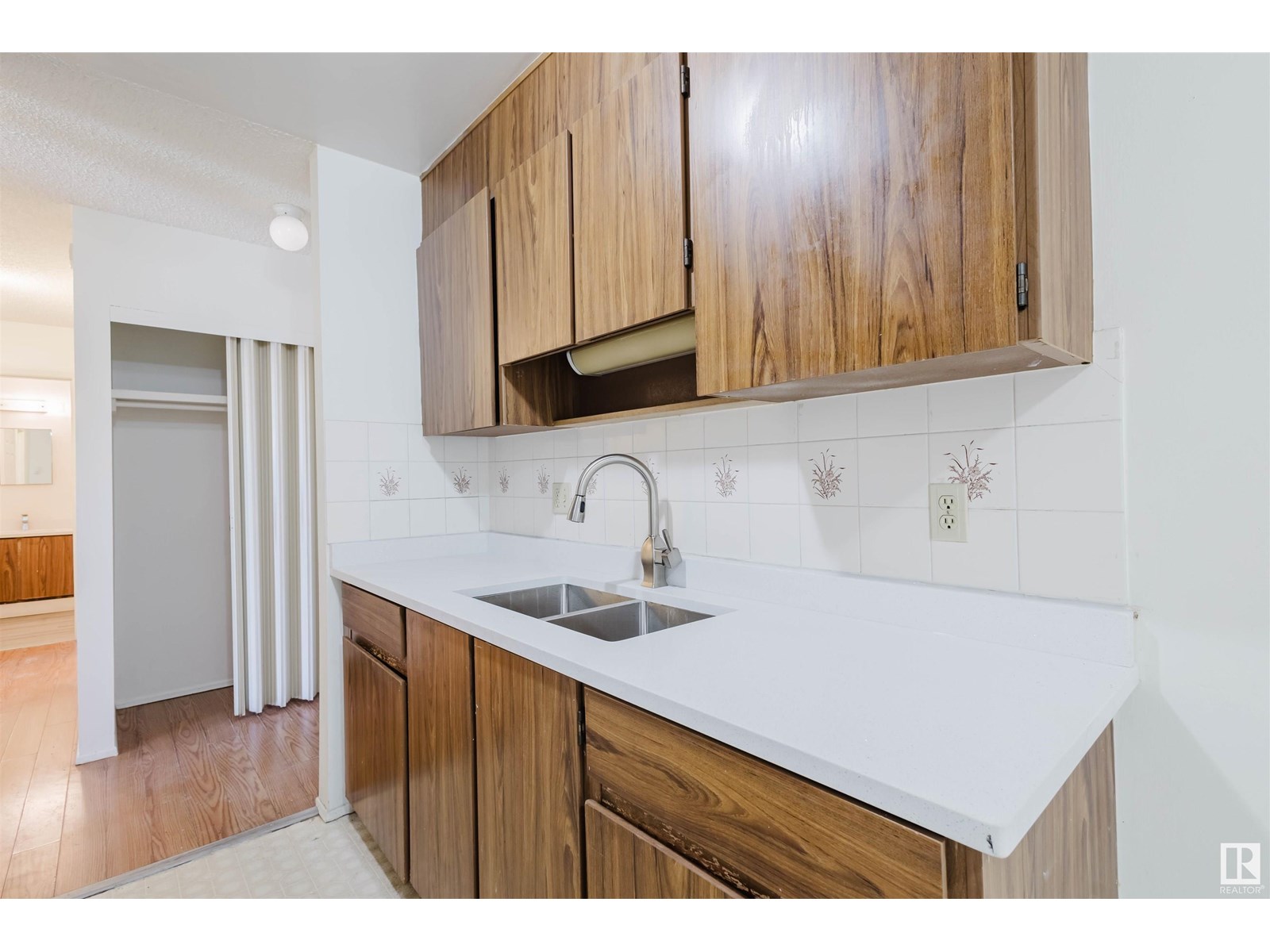 Property at #77 11265 31 AV NW image 4