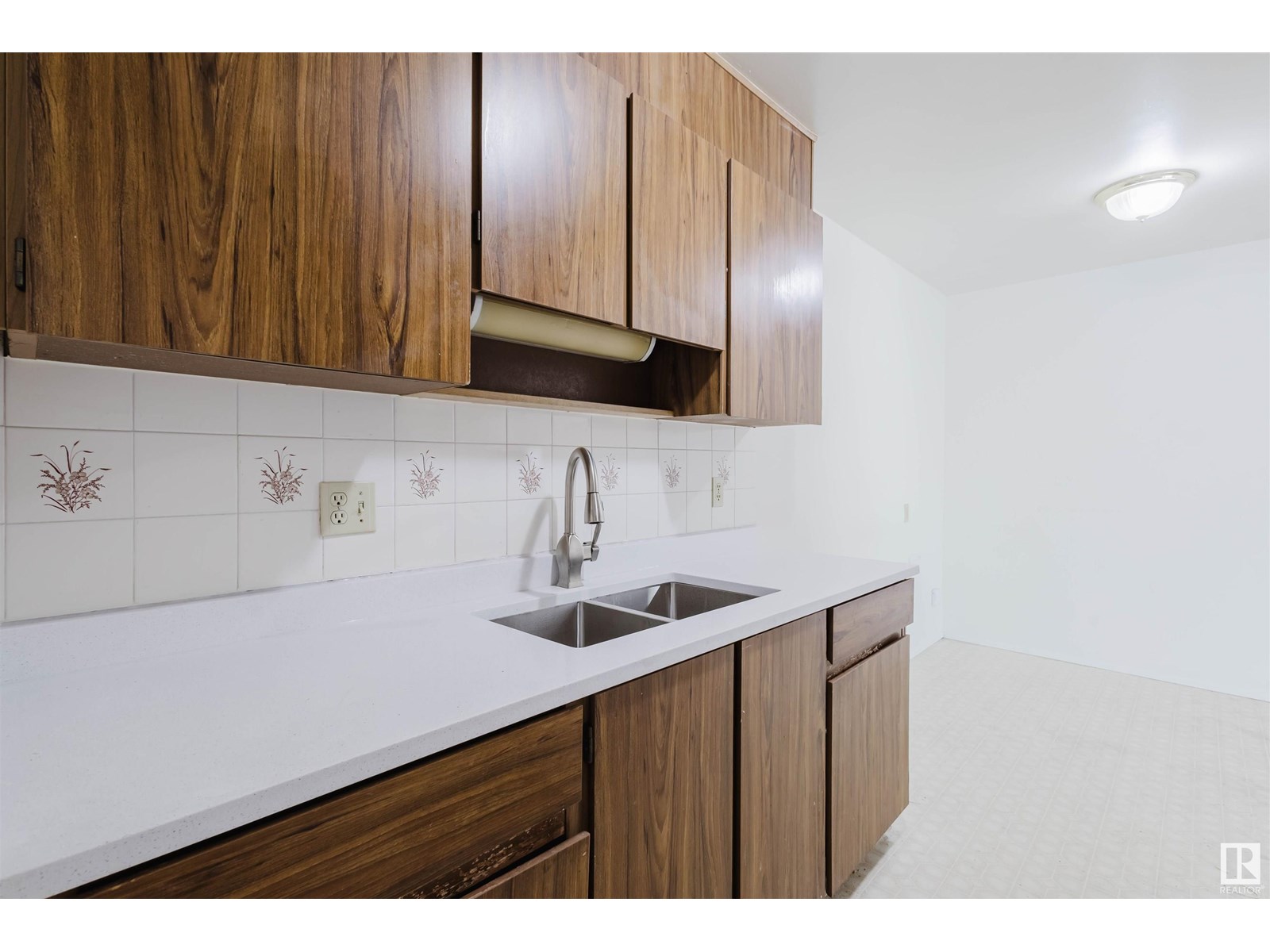 Property at #77 11265 31 AV NW image 5