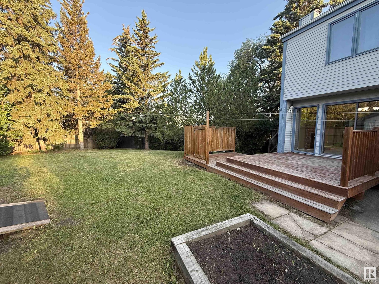 Property at 57 WOODCREST AV image 3