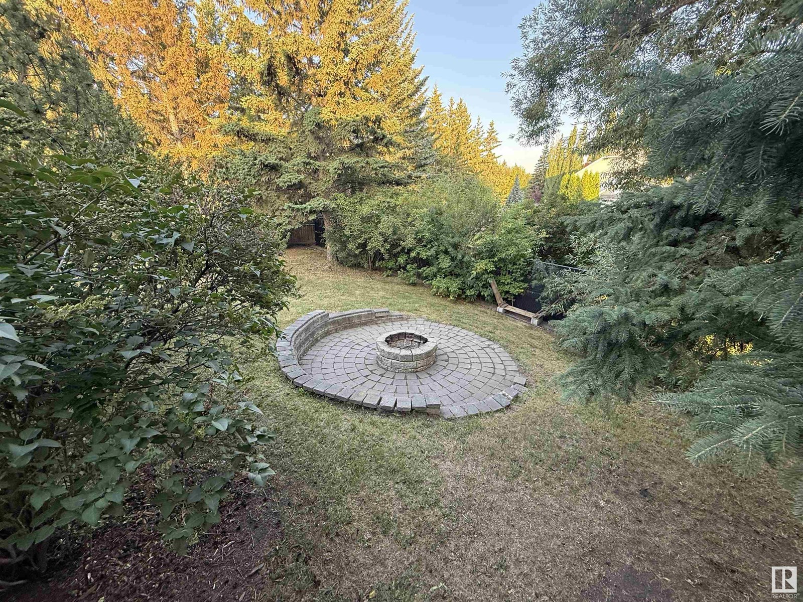Property at 57 WOODCREST AV image 4
