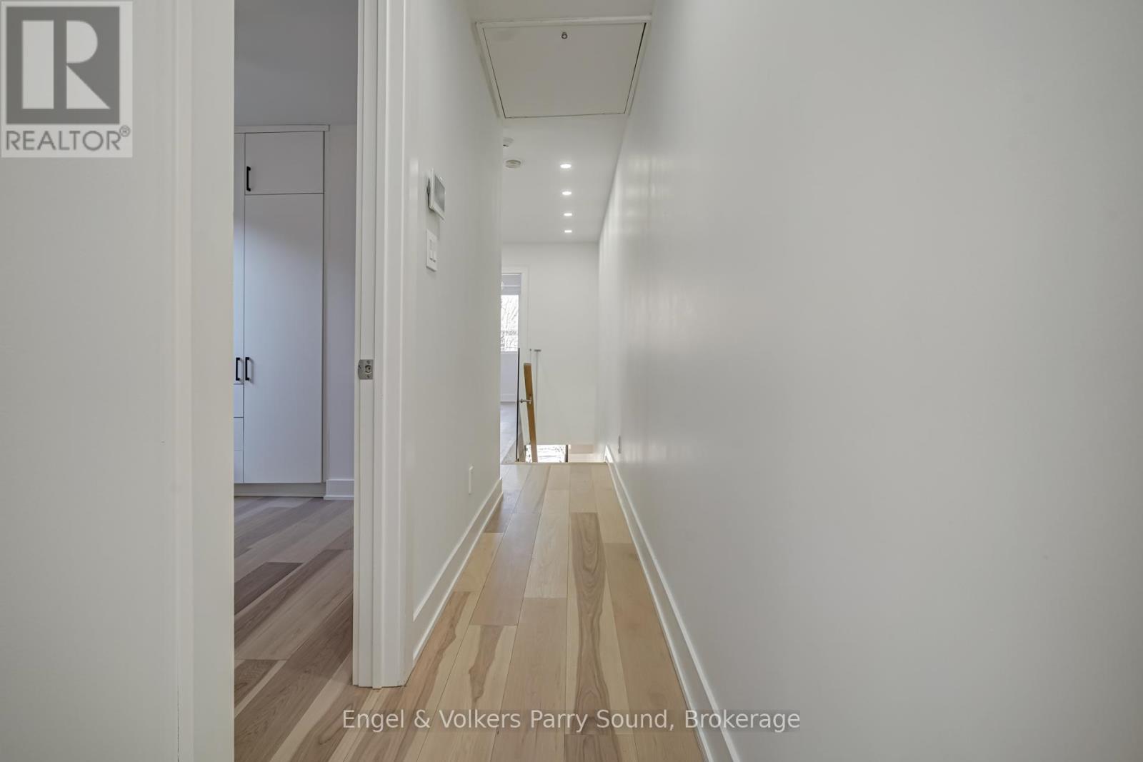 230 Willow Avenue, Toronto, Ontario  M4E 3K7 - Photo 17 - E12319421