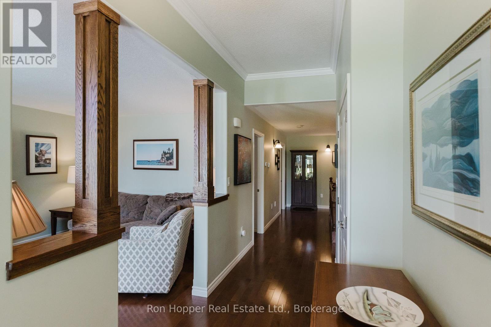 217 2nd Street W, Owen Sound, Ontario  N4K 0A6 - Photo 10 - X12319464