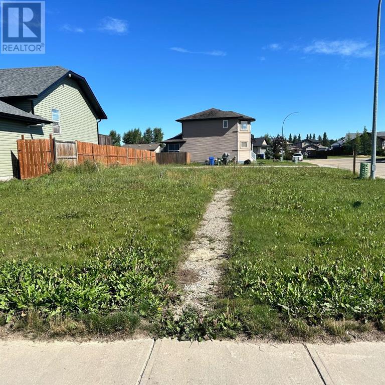 5802 44 Avenue, Rocky Mountain House, Alberta  T4T 0A1 - Photo 1 - A2226990