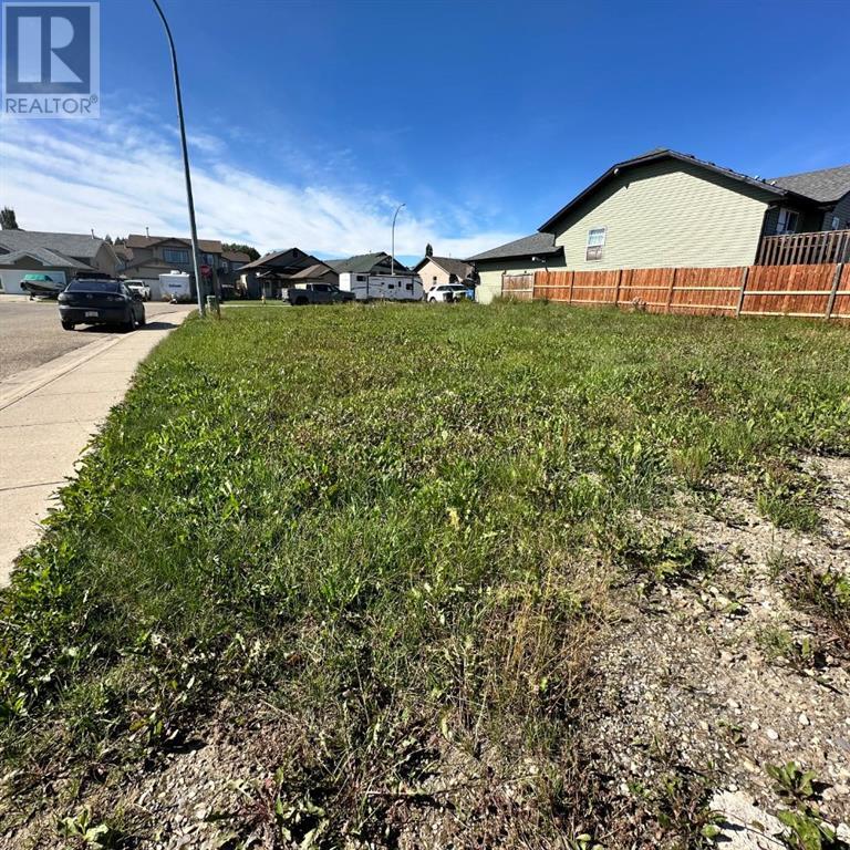 5802 44 Avenue, Rocky Mountain House, Alberta  T4T 0A1 - Photo 2 - A2226990