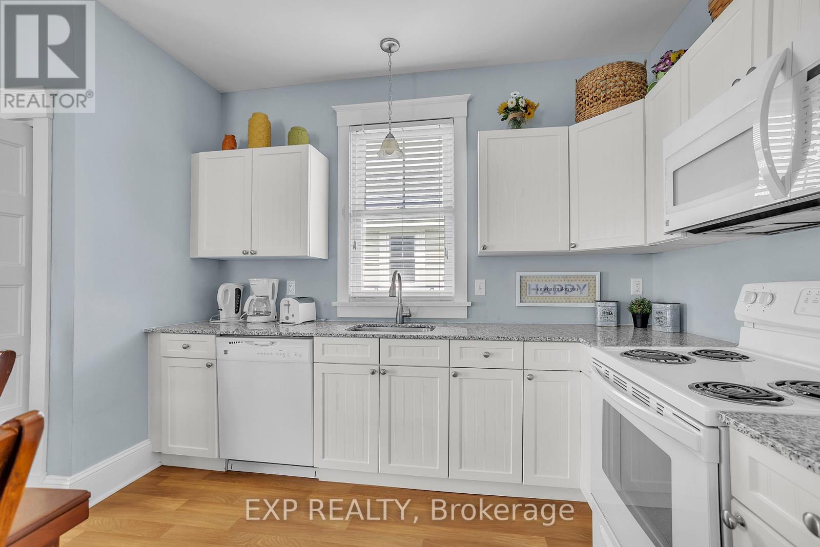 48 Meadowview Lane, Prince Edward County, Ontario  K0K 1P0 - Photo 10 - X12319564