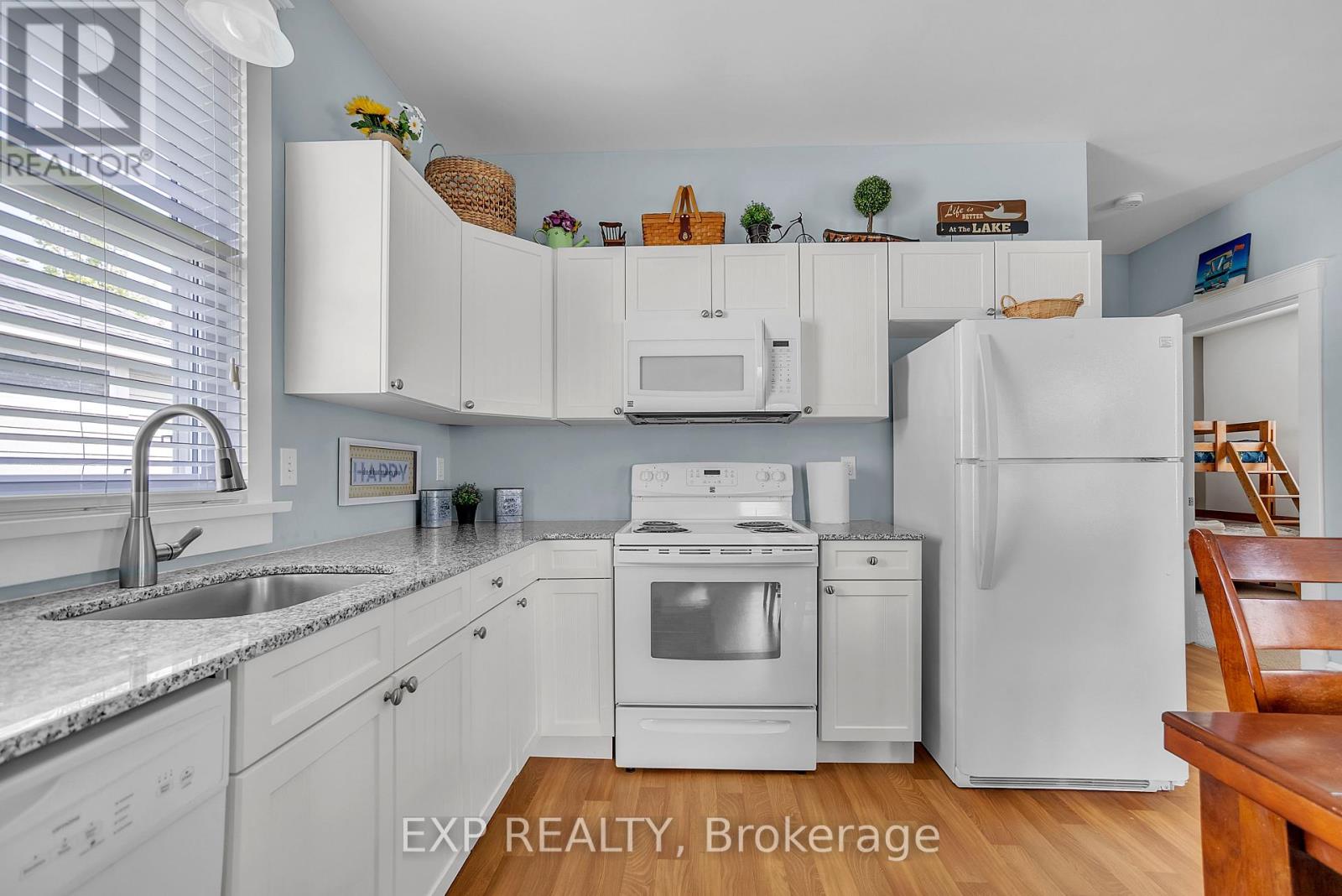 48 Meadowview Lane, Prince Edward County, Ontario  K0K 1P0 - Photo 9 - X12319564