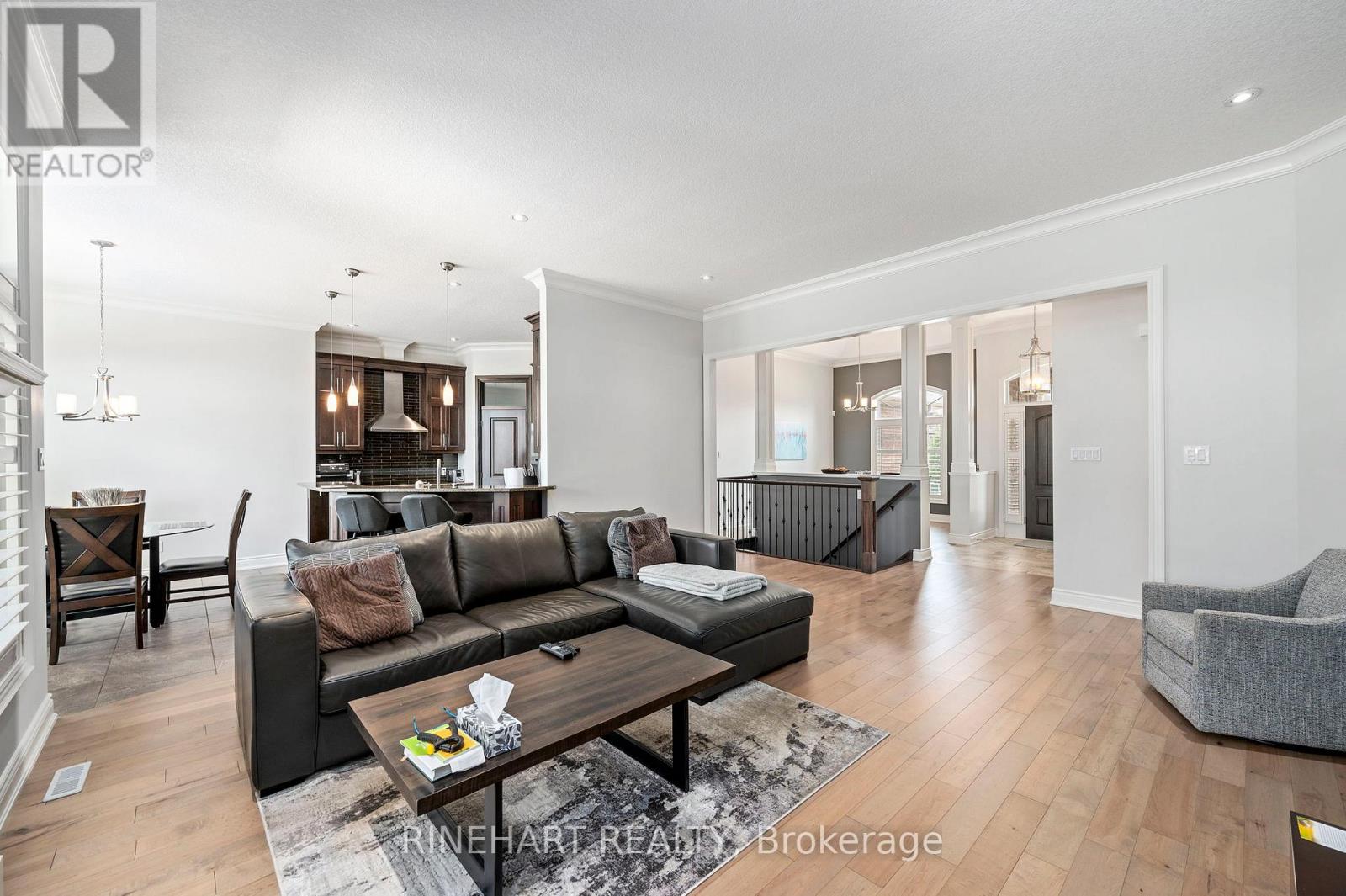 6968 Clayton Walk, London South, Ontario  N6P 0B2 - Photo 10 - X12319452