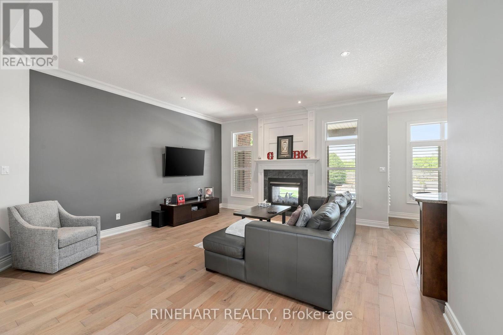 6968 Clayton Walk, London South, Ontario  N6P 0B2 - Photo 8 - X12319452