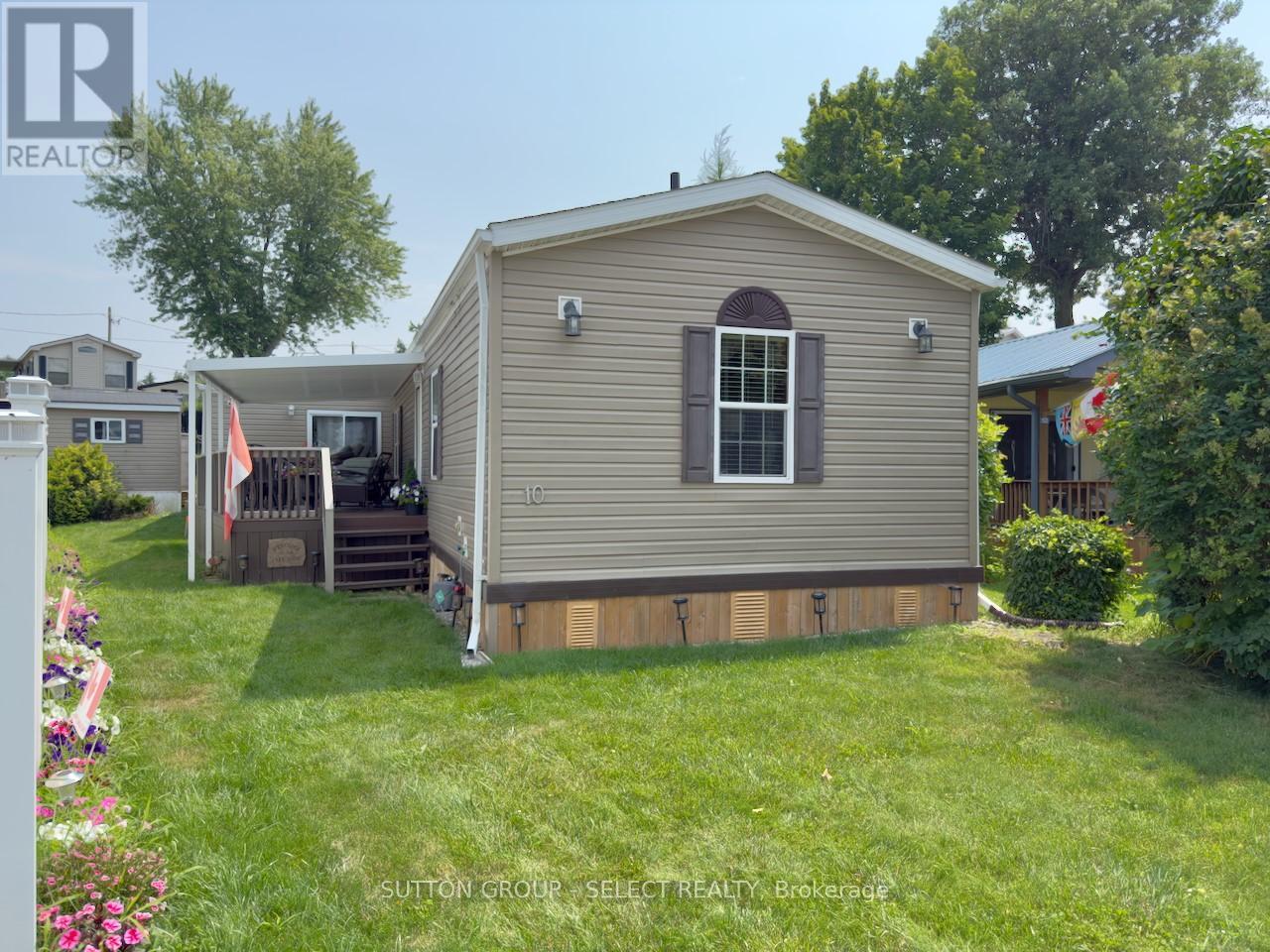 10 Caribbean Lane, Bluewater, Ontario  N0M 1N0 - Photo 1 - X12319558