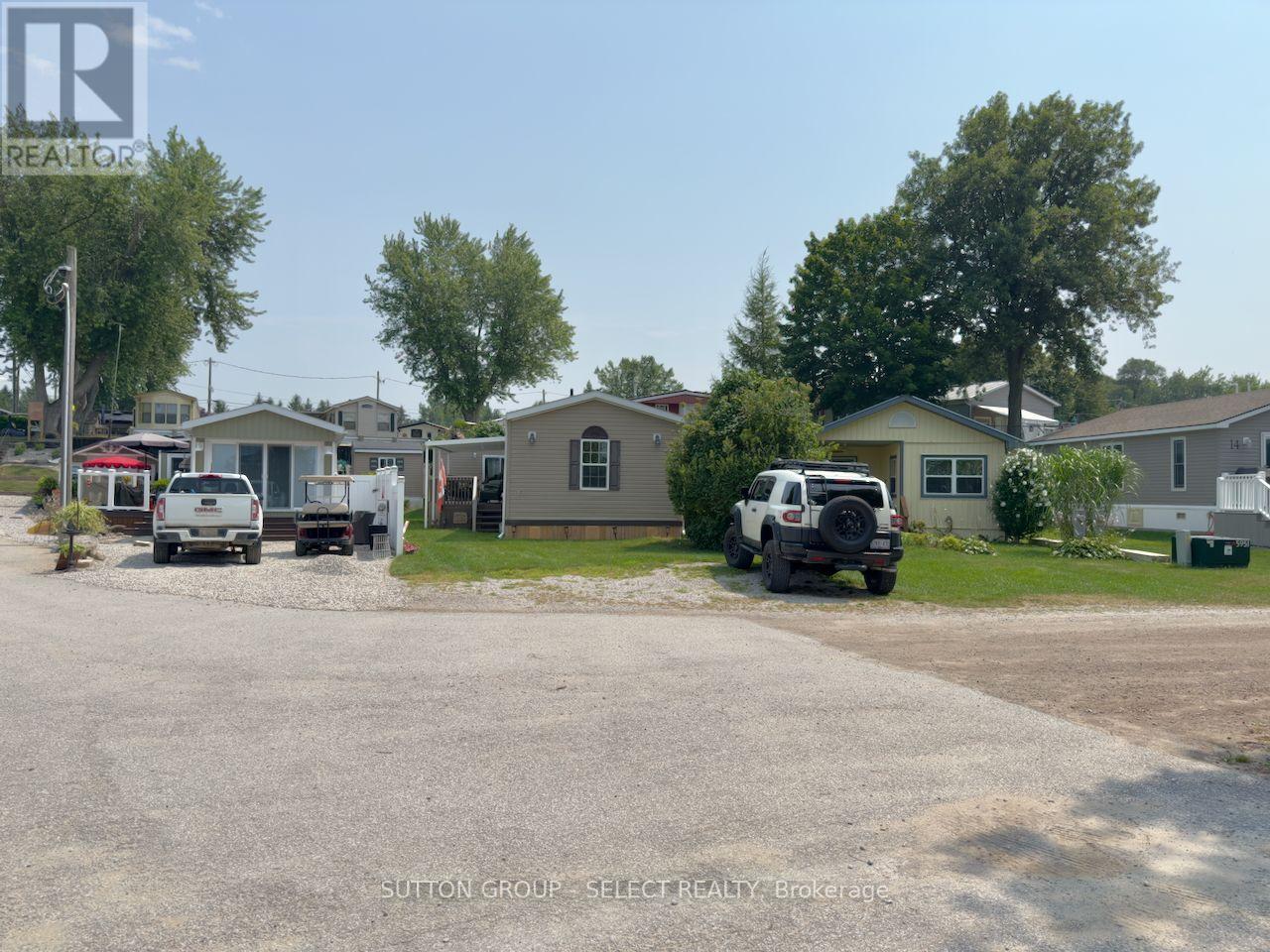 10 Caribbean Lane, Bluewater, Ontario  N0M 1N0 - Photo 2 - X12319558