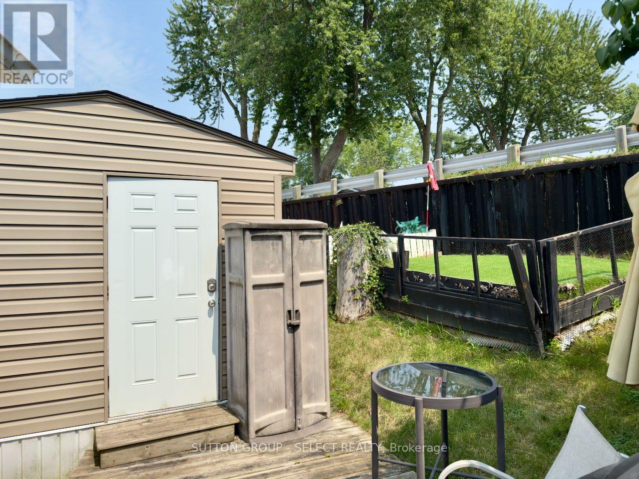 10 Caribbean Lane, Bluewater, Ontario  N0M 1N0 - Photo 6 - X12319558