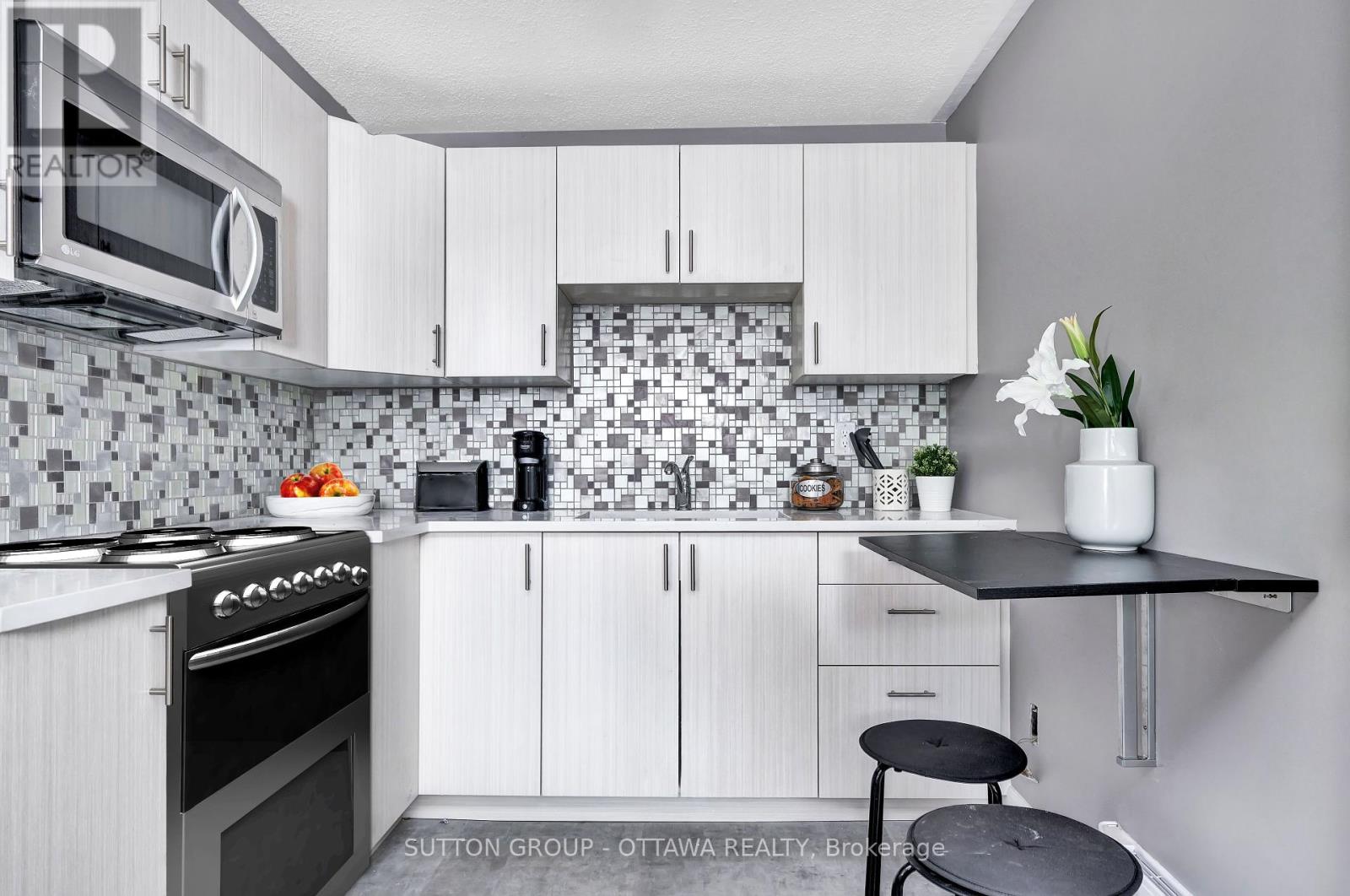 297 St Patrick Street, Ottawa, Ontario  K1N 5K4 - Photo 4 - X12319517
