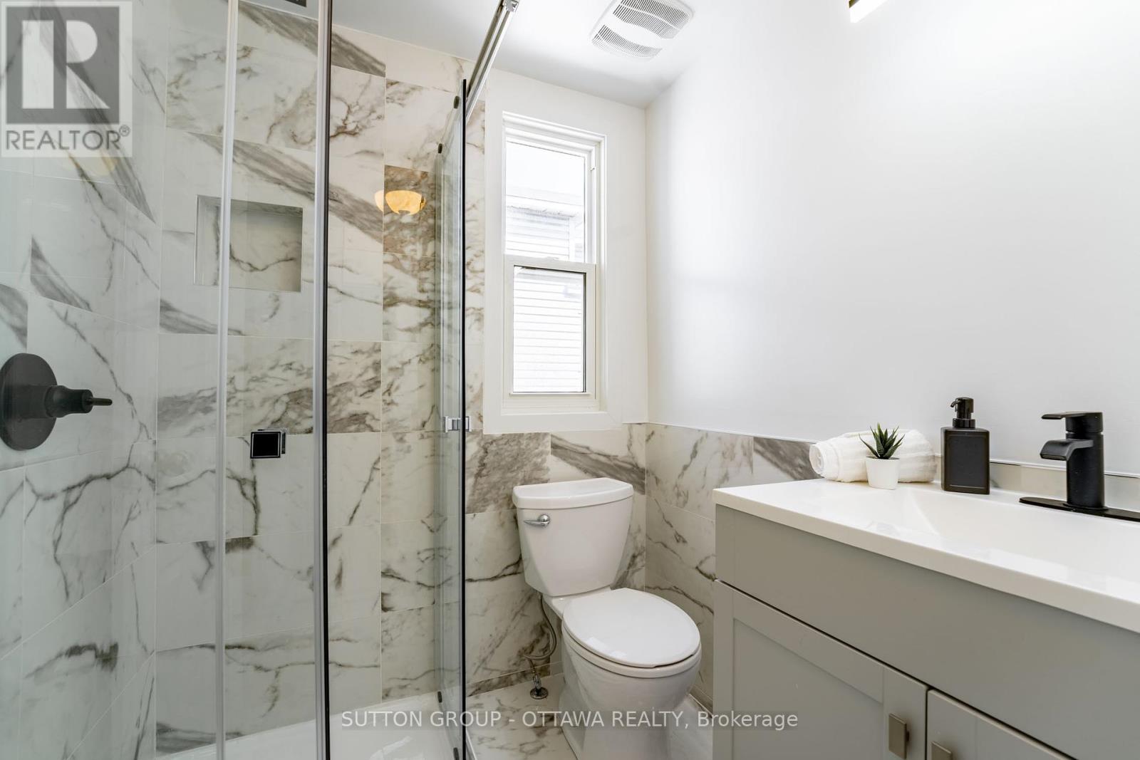 A - 185 Rochester Street W, Ottawa, Ontario  K1R 7M5 - Photo 15 - X12319523