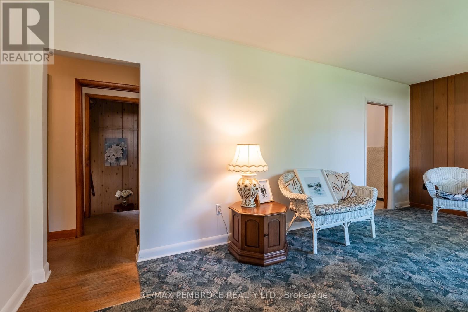 500 Herbert Street, Pembroke, Ontario  K8A 2Z2 - Photo 4 - X12319491