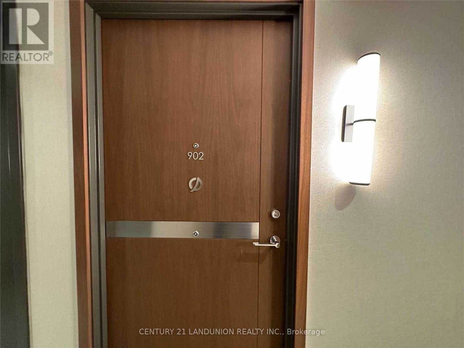 902 - 19 Bathurst Street, Toronto, Ontario M5V 0N2 - Photo 4 - C12319375