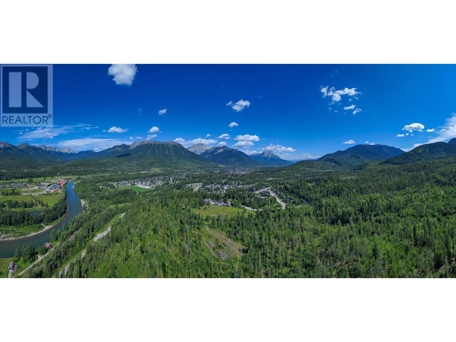 90 Castle Mountain Road, Fernie, British Columbia  V0B 1M4 - Photo 19 - 10358045