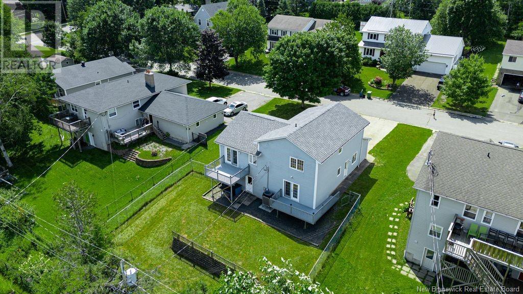 Property at 39 Amberwood Lane image 4