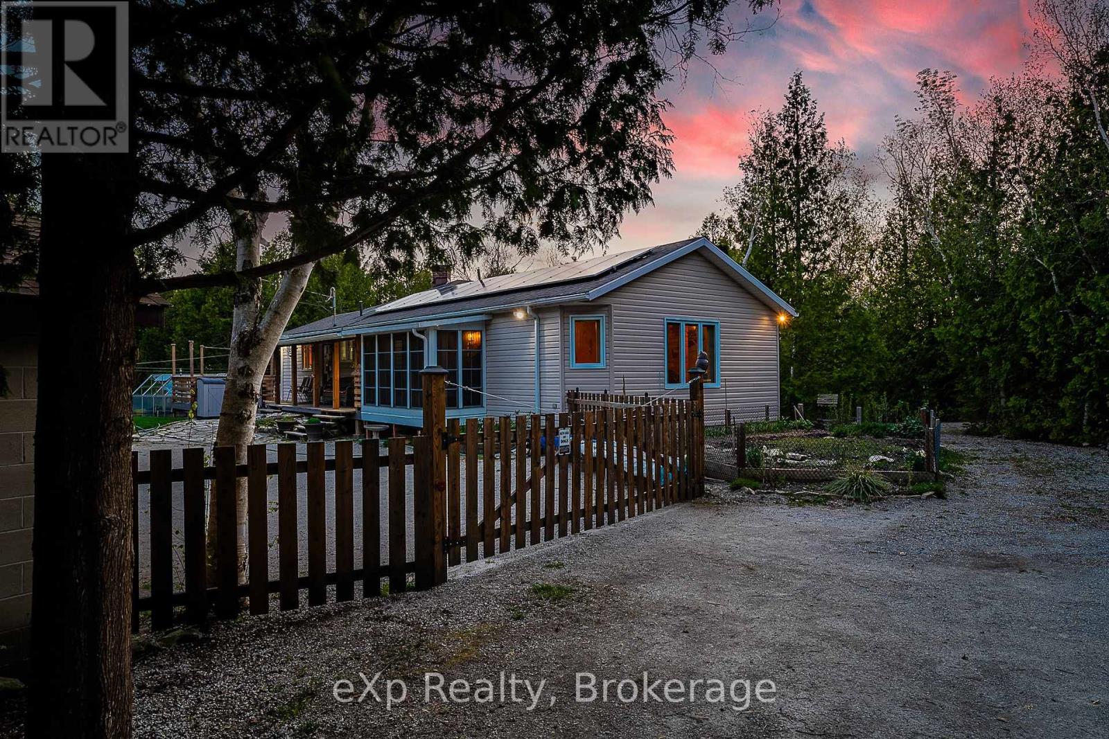 53 Little Pine Drive, Northern Bruce Peninsula, Ontario  N0H 1Z0 - Photo 4 - X12156439