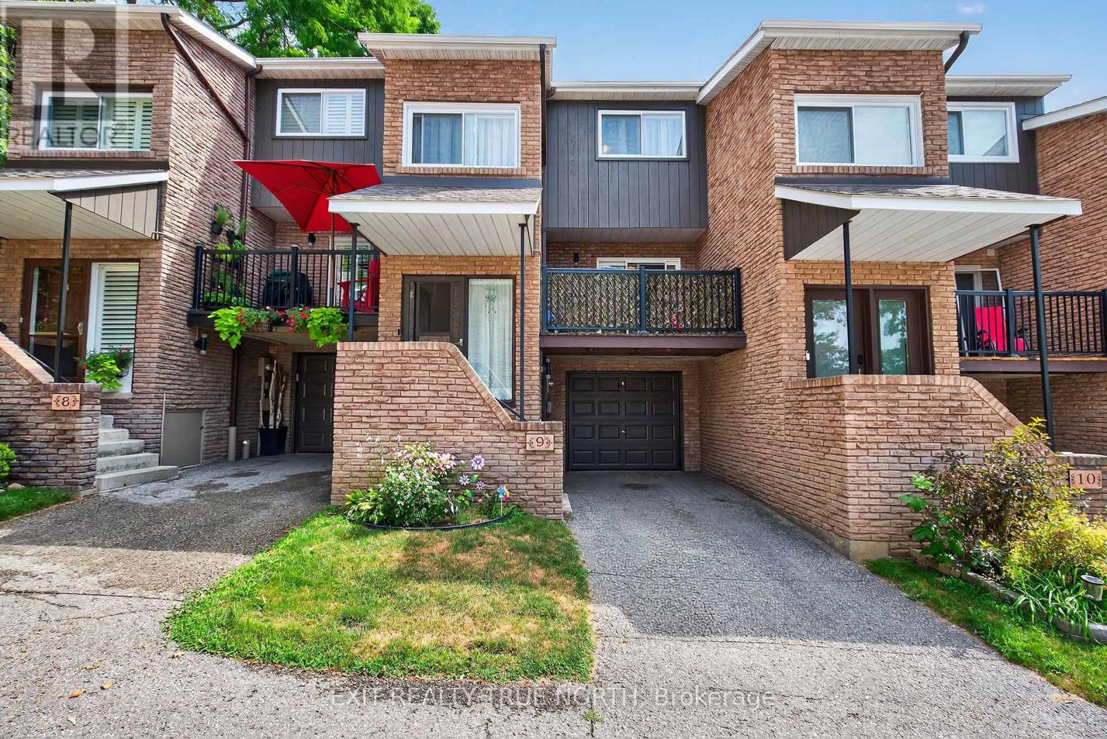 9 - 17 St Vincent Street, Barrie, Ontario  L4M 3Y3 - Photo 1 - S12319295