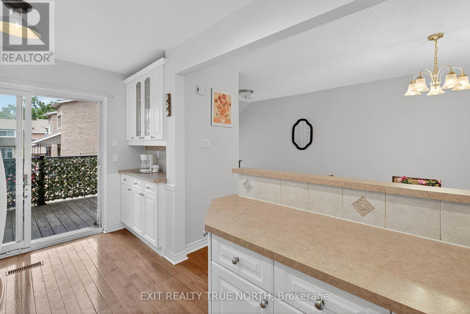 9 - 17 St Vincent Street, Barrie, Ontario  L4M 3Y3 - Photo 7 - S12319295