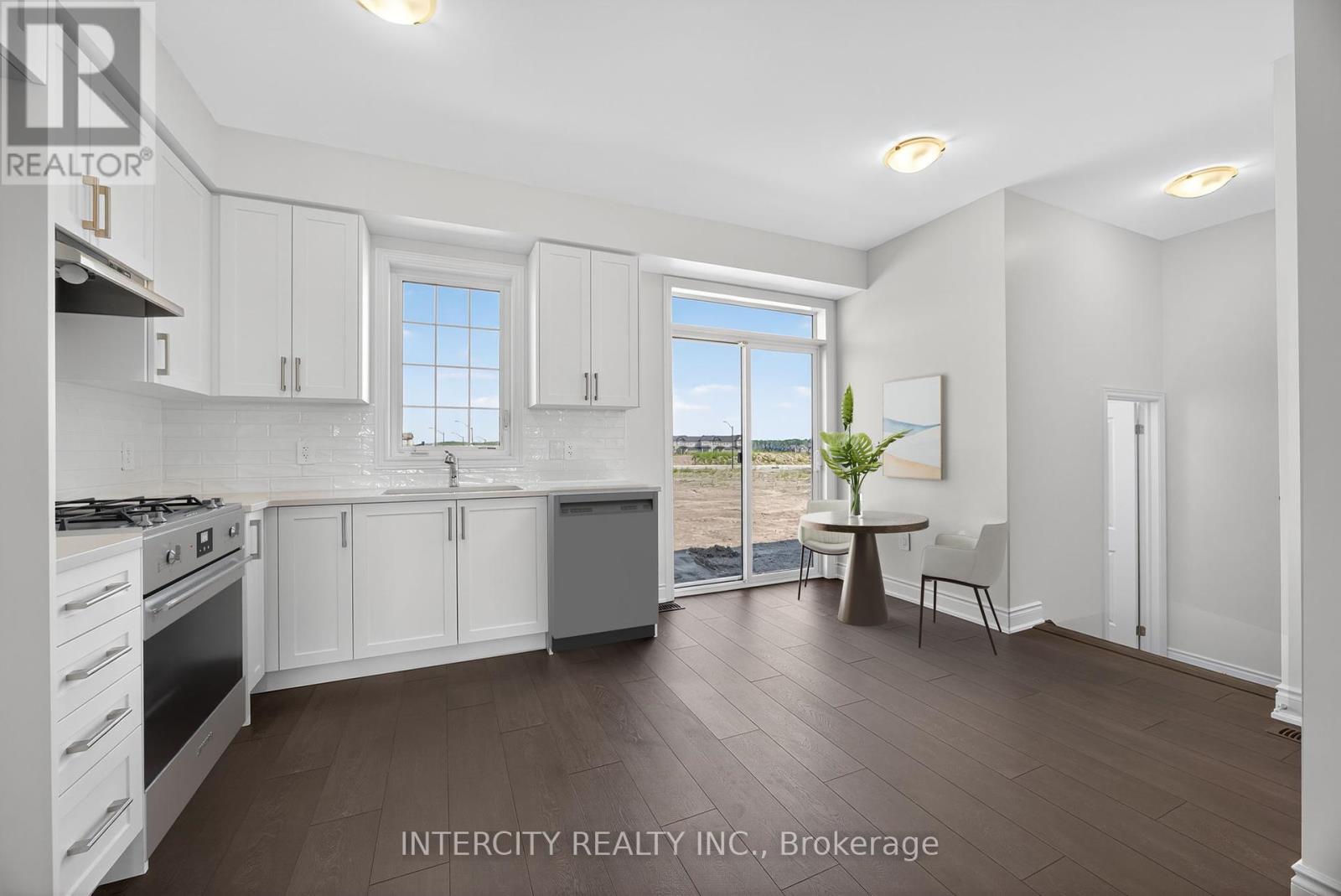15 Avalon Drive, Wasaga Beach, Ontario  L9R 0M2 - Photo 14 - S12319339