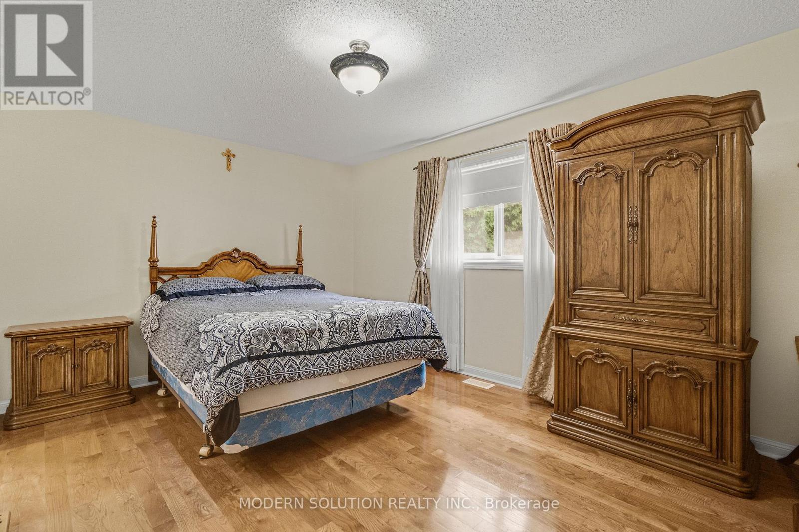6431 Tenth Line W, Mississauga, Ontario  L5N 7J5 - Photo 22 - W12319306