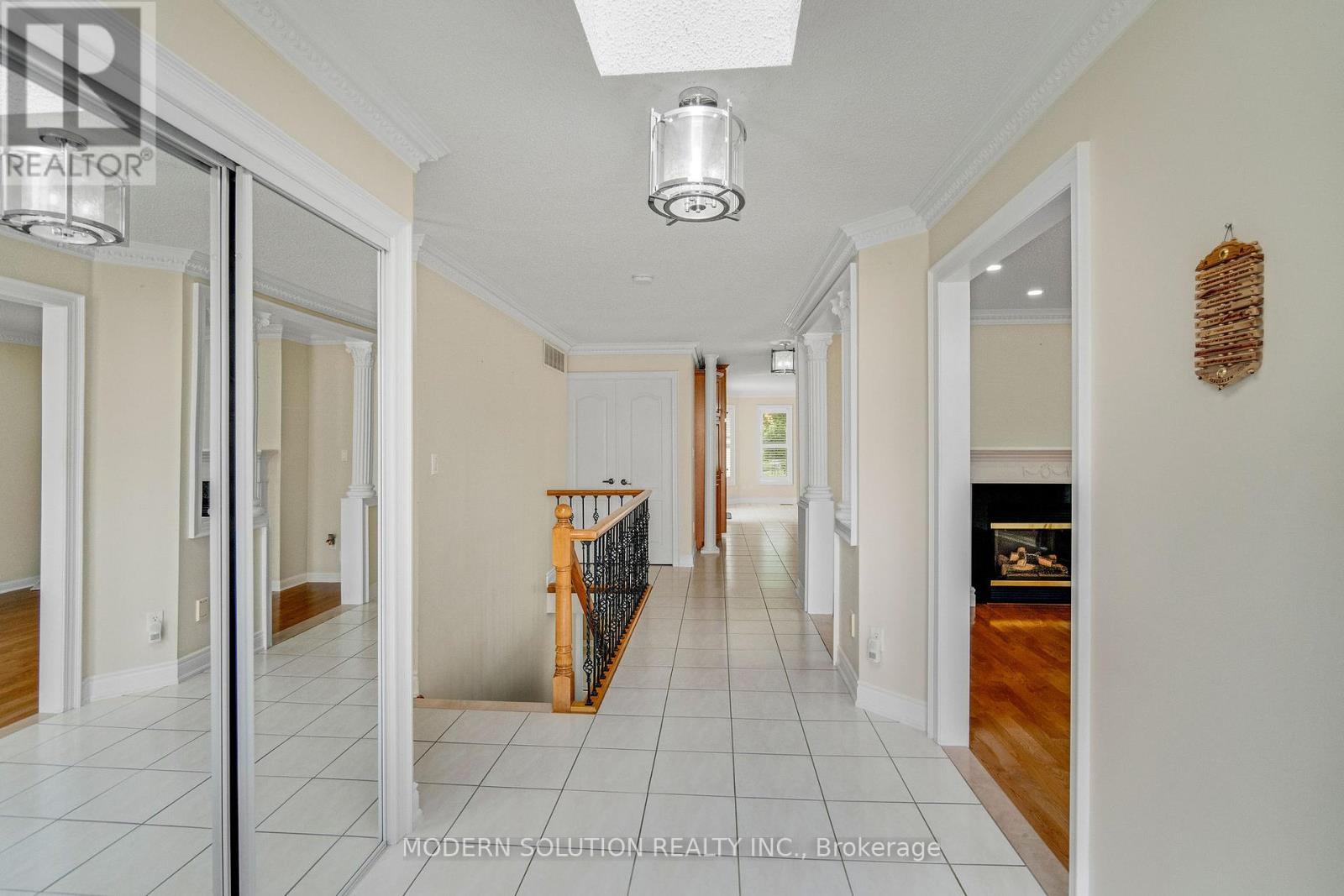 6431 Tenth Line W, Mississauga, Ontario  L5N 7J5 - Photo 7 - W12319306