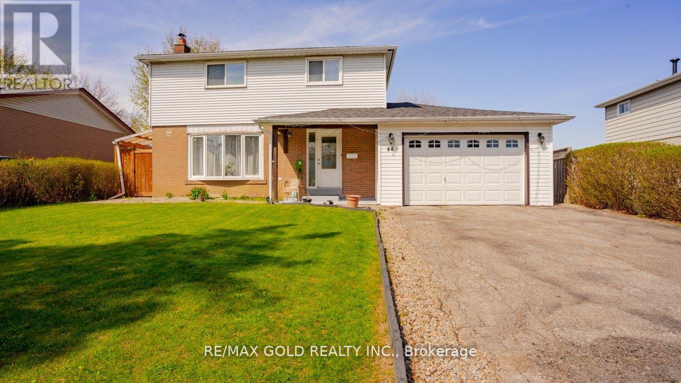 Property at 44 DUNBLAINE CRESCENT image 2