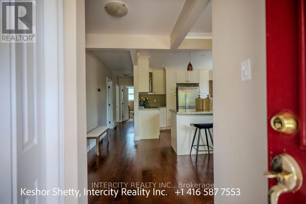Property at 631 TRUDALE COURT W image 2