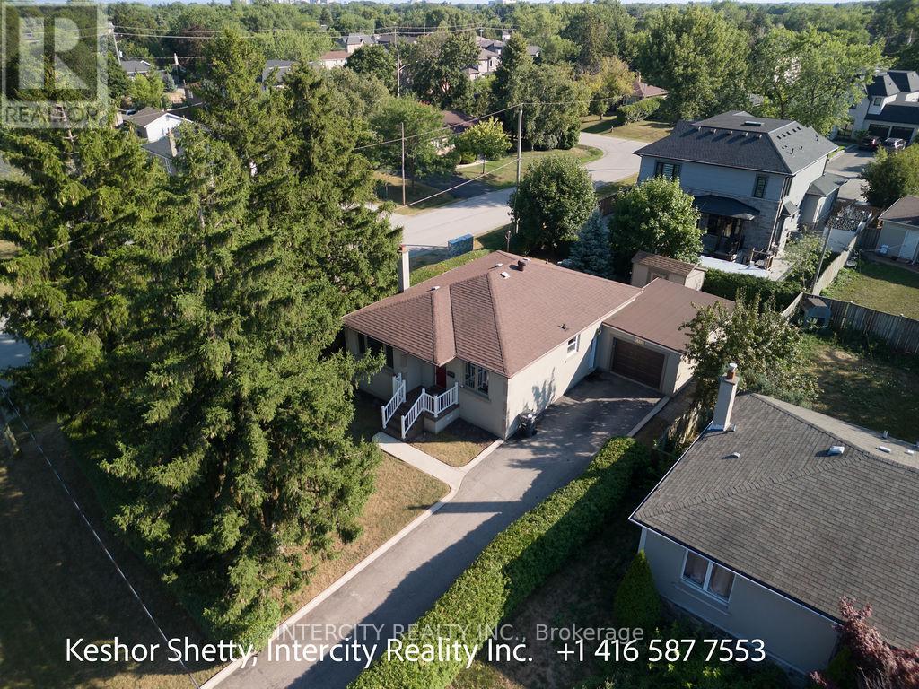631 Trudale Court W, Oakville, Ontario  L6L 4H2 - Photo 36 - W12319390