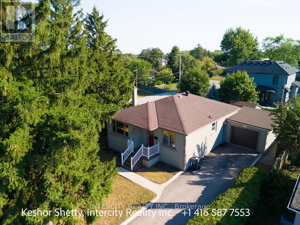 631 Trudale Court W, Oakville, Ontario  L6L 4H2 - Photo 37 - W12319390
