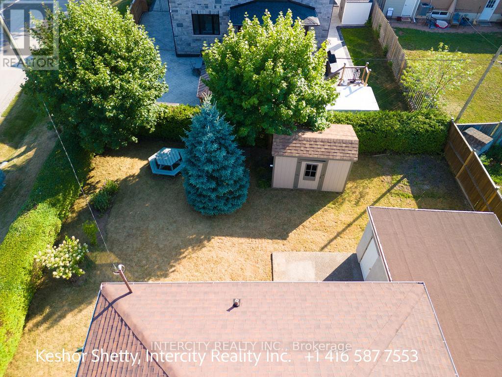 631 Trudale Court W, Oakville, Ontario  L6L 4H2 - Photo 38 - W12319390