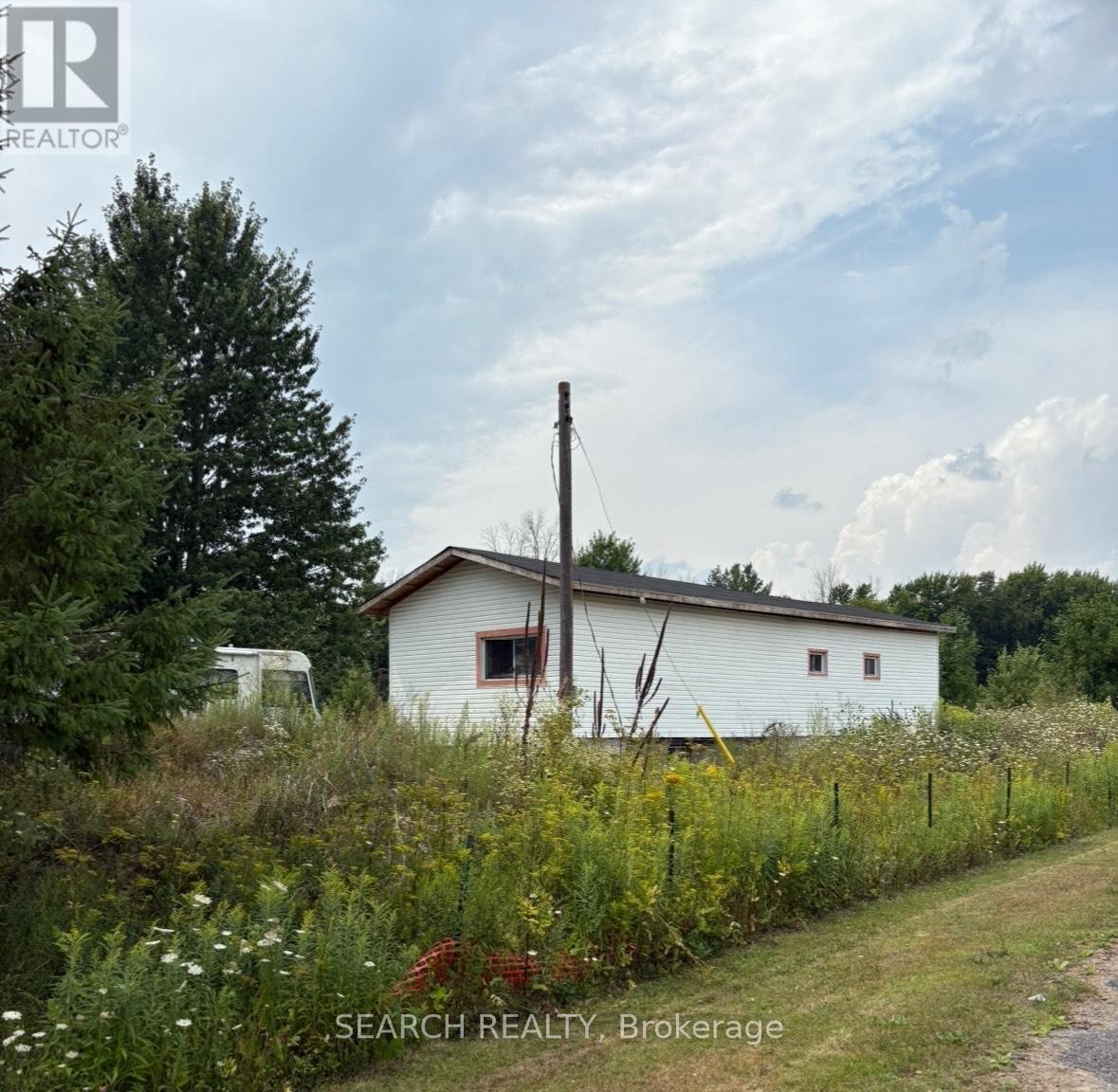 14171 Edward's Road, South Stormont, Ontario  K0C 1M0 - Photo 1 - X12319349