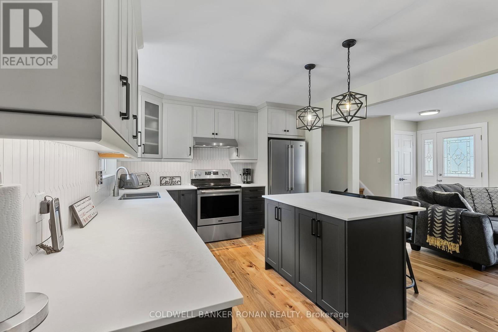 15 Burbank Circle, Adjala-Tosorontio (Everett), Ontario  L0M 1J0 - Photo 14 - N12317061