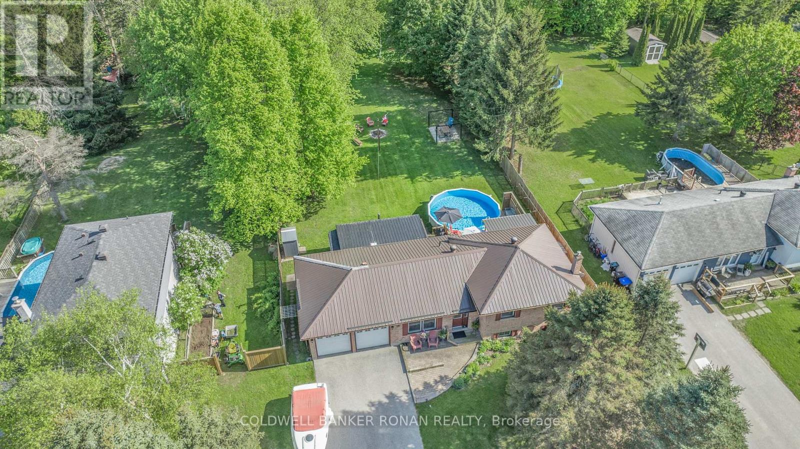 15 Burbank Circle, Adjala-Tosorontio (Everett), Ontario  L0M 1J0 - Photo 3 - N12317061