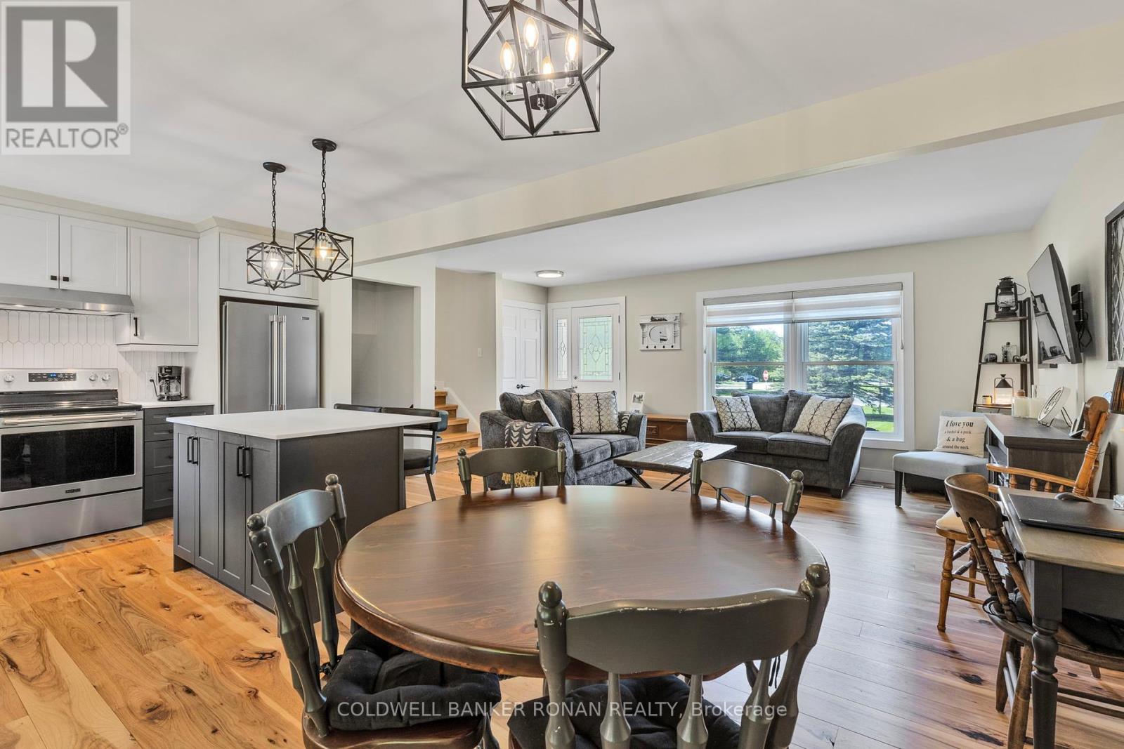 15 Burbank Circle, Adjala-Tosorontio (Everett), Ontario  L0M 1J0 - Photo 13 - N12317061