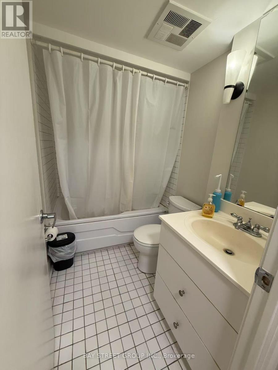 400 - 415 Jarvis Street, Toronto, Ontario  M4Y 3C1 - Photo 8 - C12281946