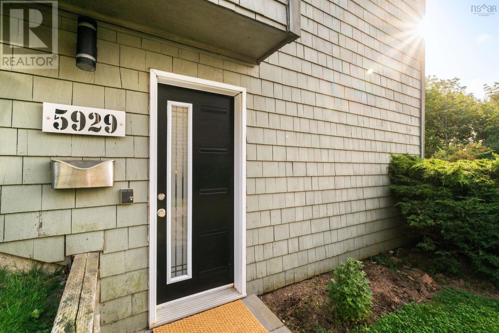 5929 Gainsborough Place, Halifax, Nova Scotia  B3K 5R9 - Photo 2 - 202519364