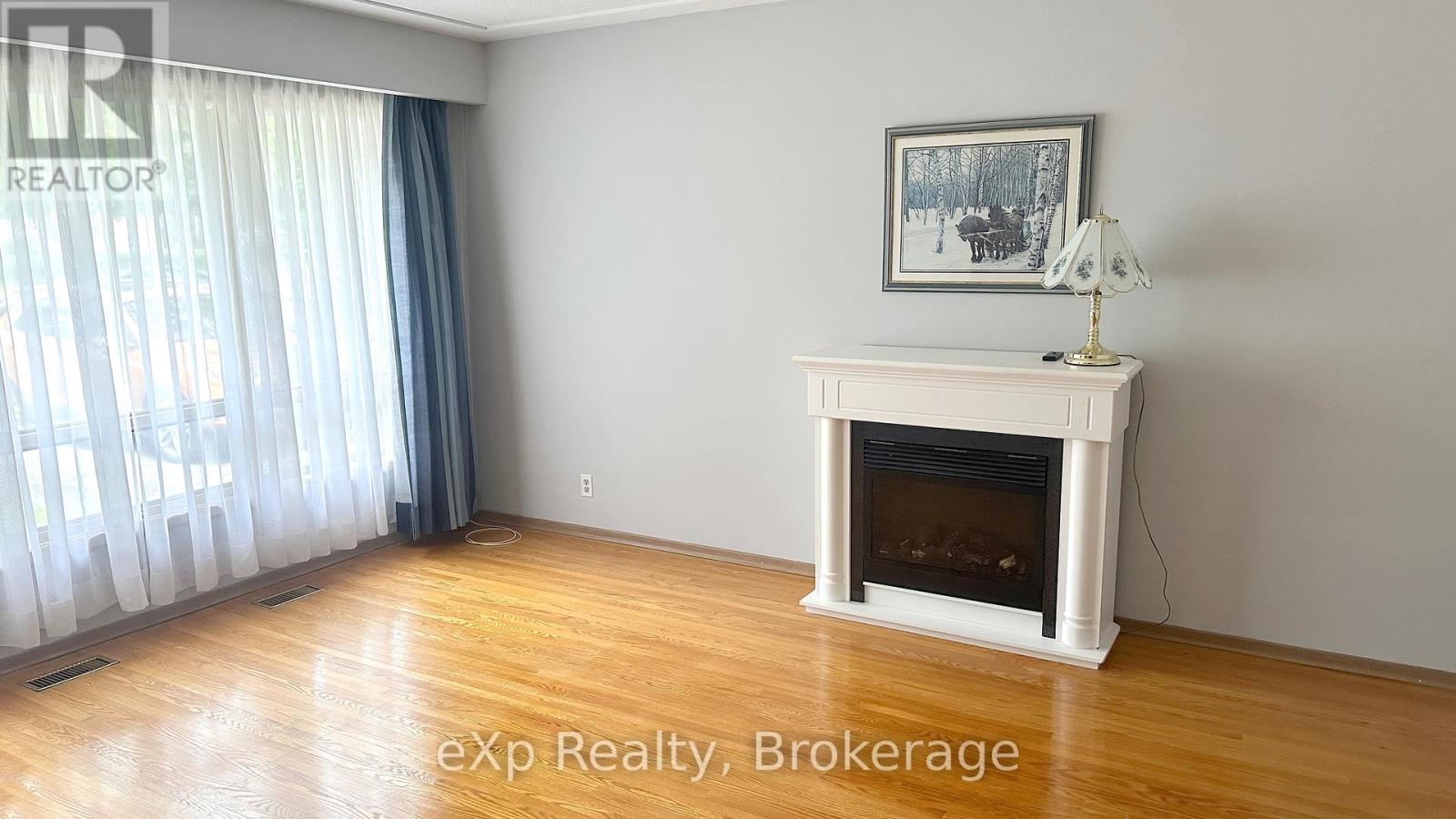 Property at 120 SPEEDVALE AVENUE W image 2