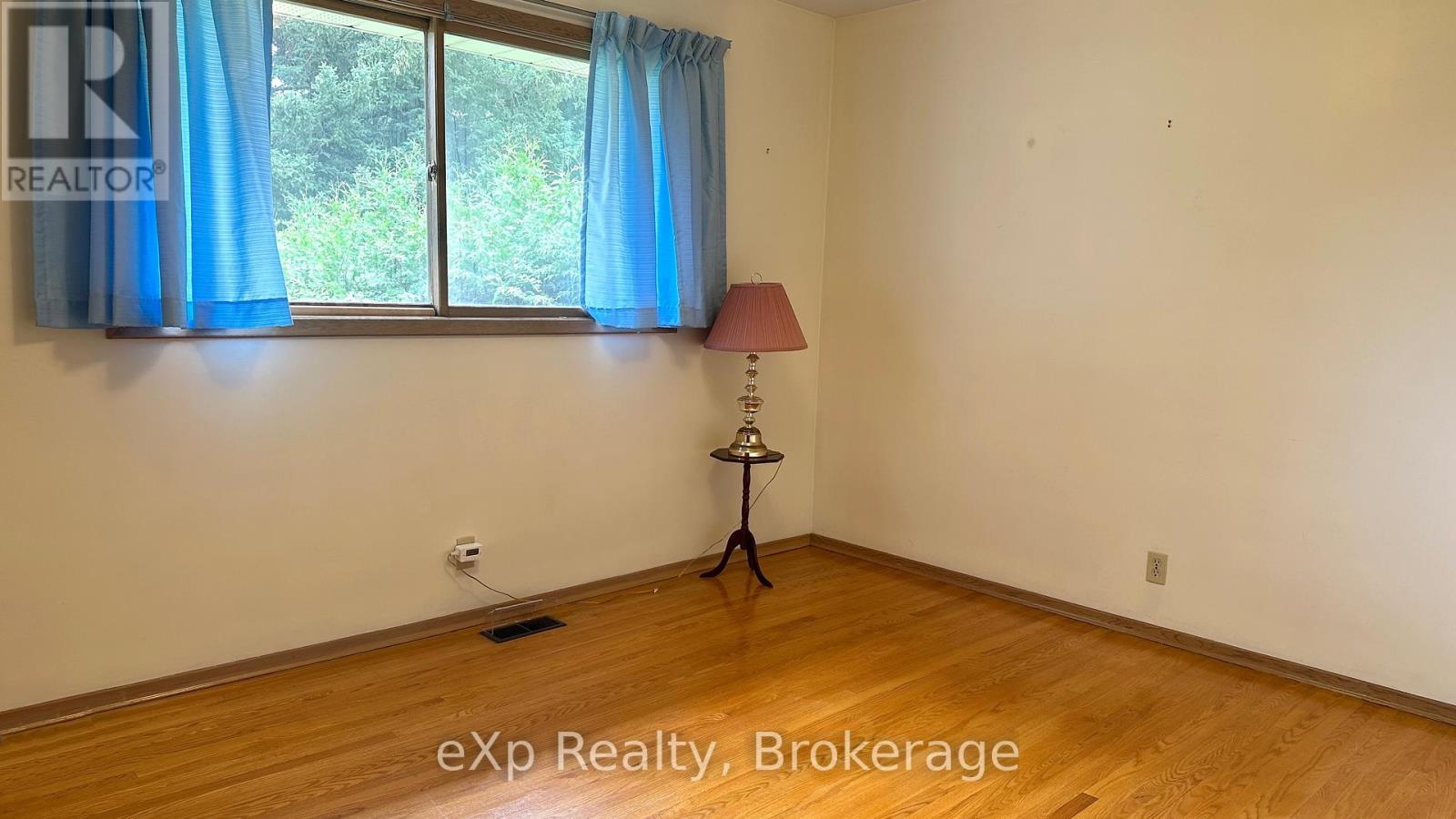 Property at 120 SPEEDVALE AVENUE W image 5