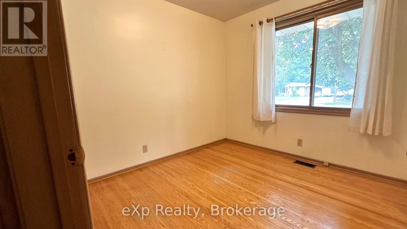 120 Speedvale Avenue W, Guelph, Ontario  N1H 1K4 - Photo 6 - X12319617