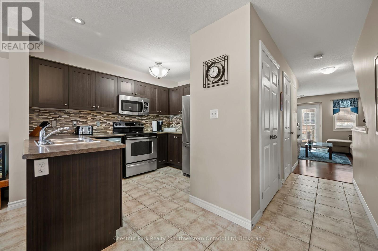 35a - 15 Carere Crescent, Guelph, Ontario  N1E 0K4 - Photo 17 - X12319660